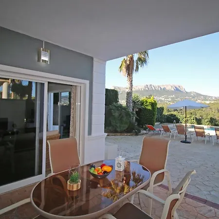 Valley View Villa *